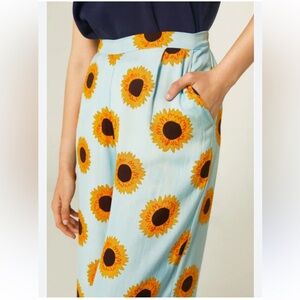 Compania Fantastica Sunflower Print Women's pant size medium